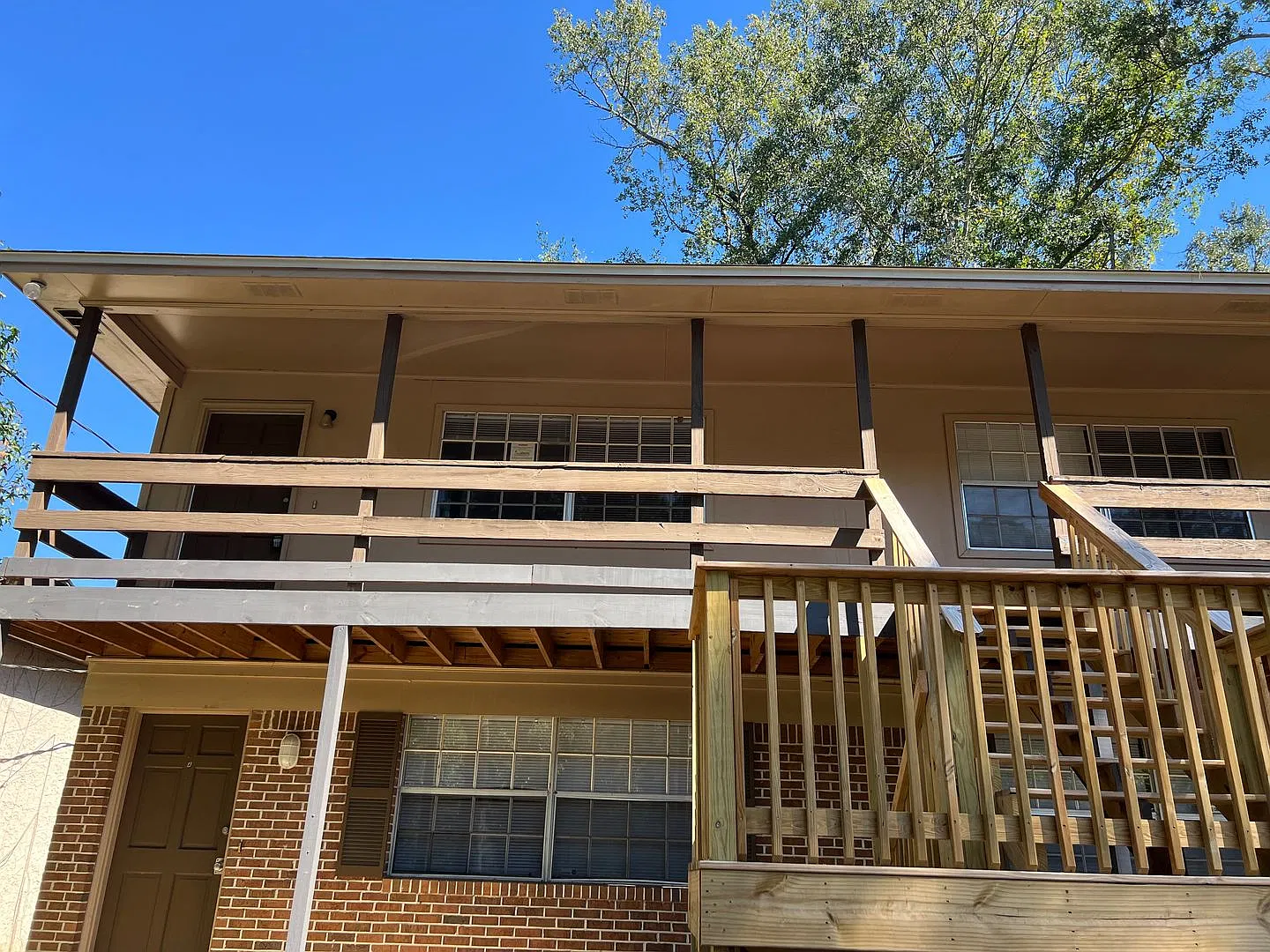 2517 Old Bainbridge Rd. — Photo 2