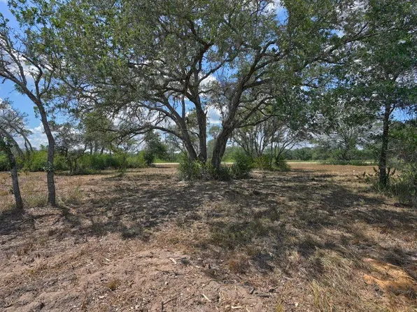Wigeon Ln, Columbus, TX 78934