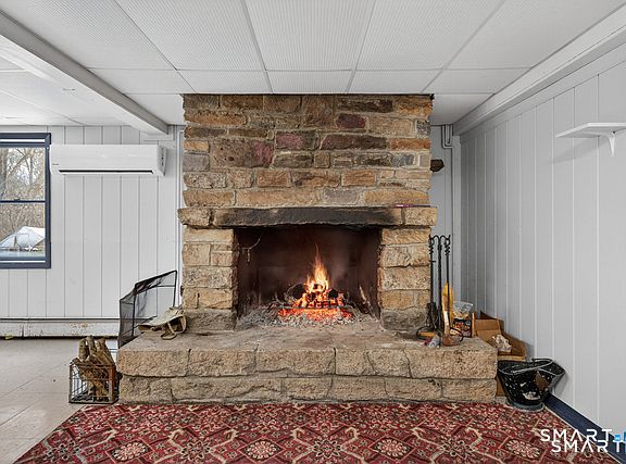 3rd image of 1553 Glasgo Road