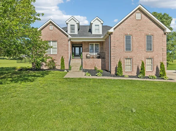 1007 Fairways Dr, Greenbrier, TN 37073