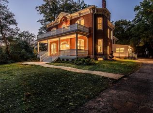 300 N Gore Ave, Saint Louis, MO