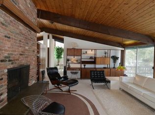 114 Pequot Ln, New Canaan, CT 06840