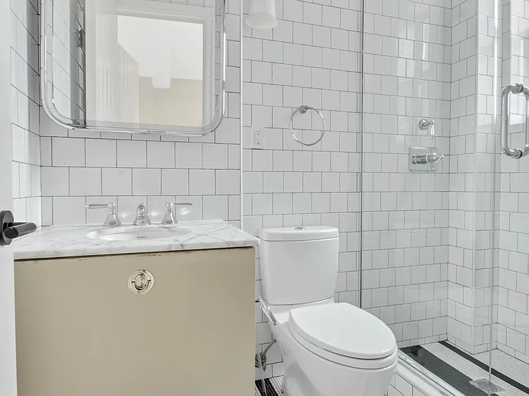 56 W 11th St #5RE — Photo 3