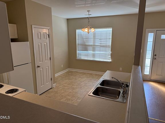 4th image of 8304 Tierra Del Sol Way