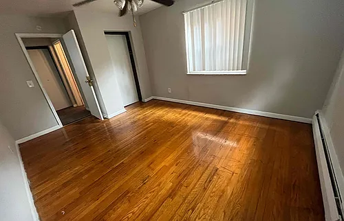 515 Lowell Ave Photo 1
