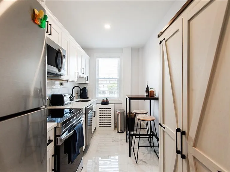 131 Broadway St #2 — Photo 14