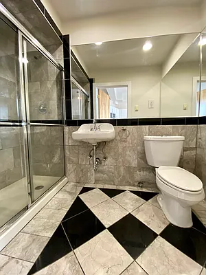 Rented by City Connections Realty | media 10