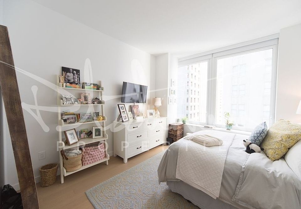1st image of 180 Water St APT 1005