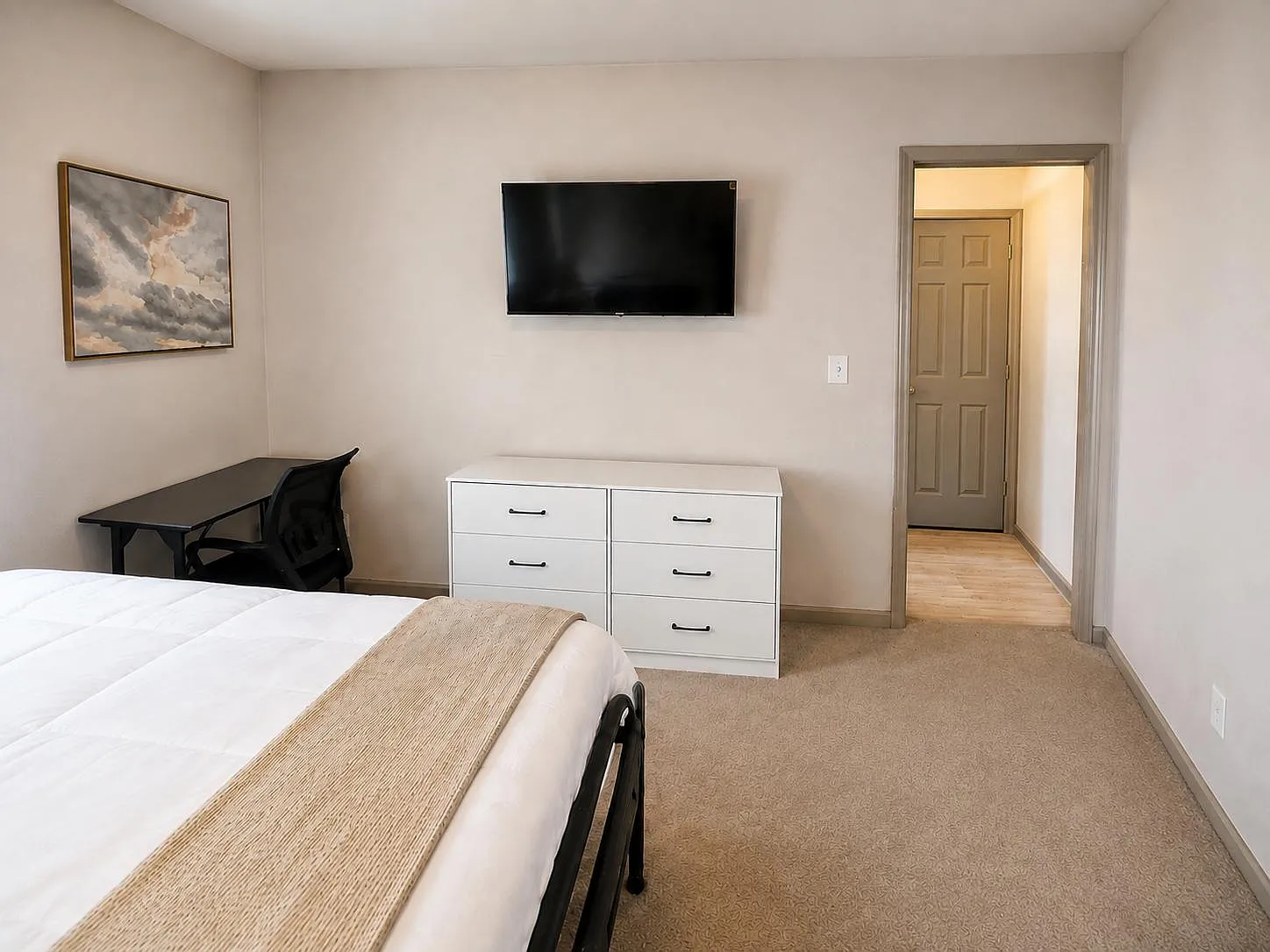 3 bed, 1.0 bath, 1605 sqft, $1,408 — Photo 4