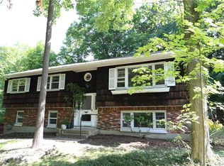 5 S Highland Ave, Pearl River, NY 10965