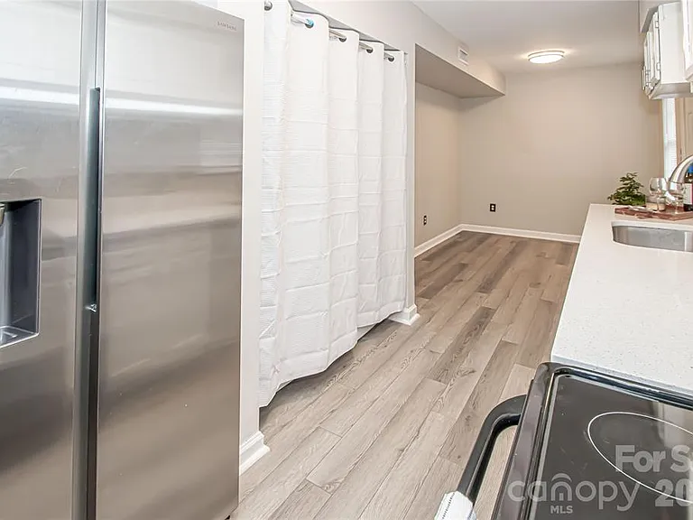 8839 Hunter Ridge Dr — Photo 11