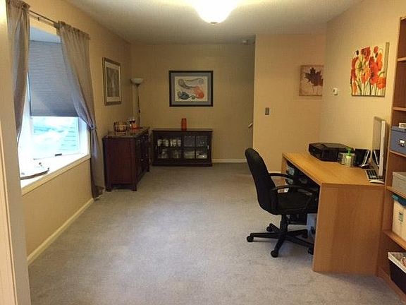 Extra Room off Living Room