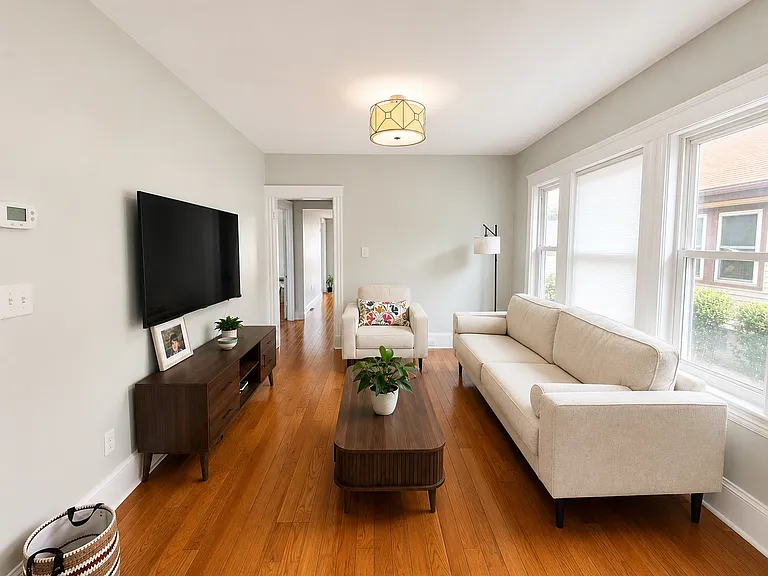 34 Baxter Ave — Photo 5
