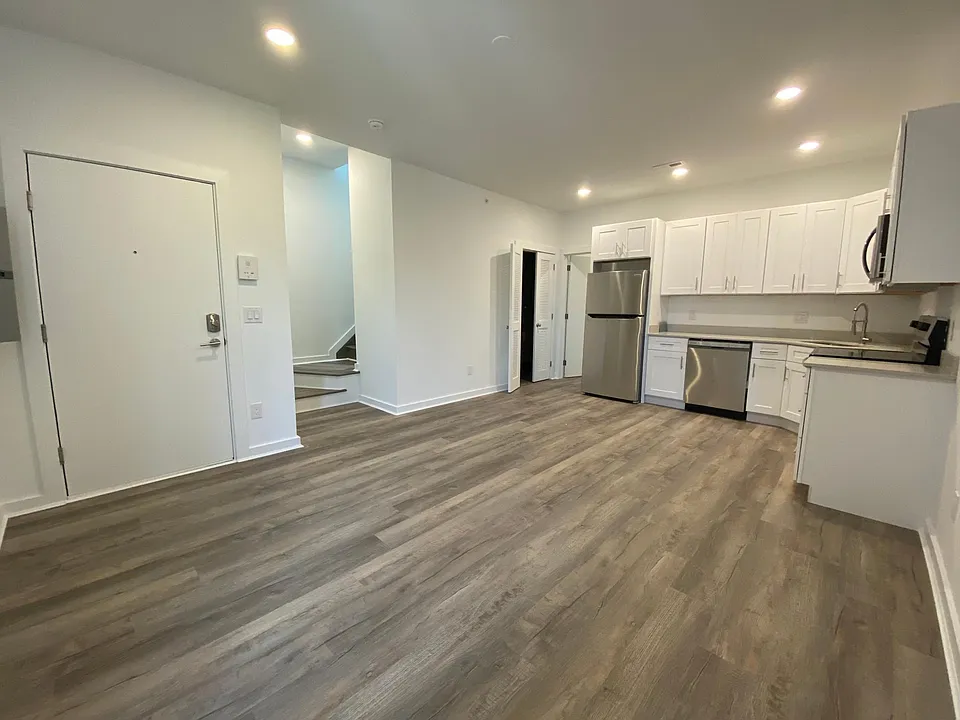 2020 N 22nd St #305