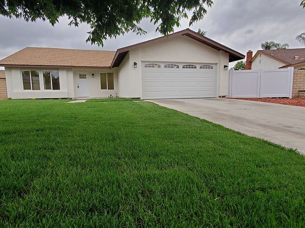2521 Moss Cir
