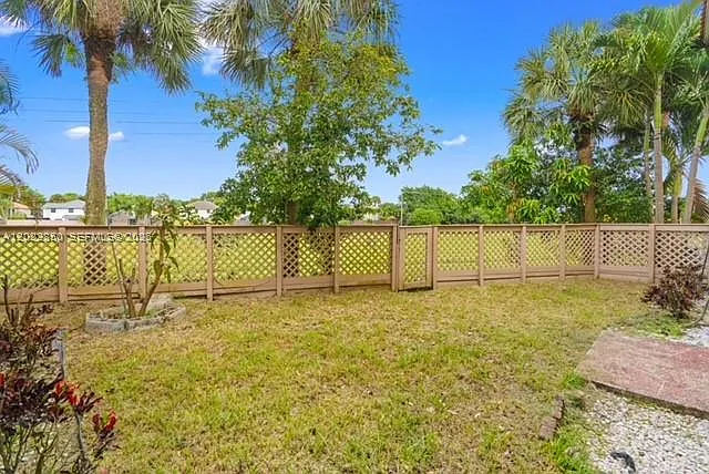 11009 Mainsail Dr #11009 — Photo 32