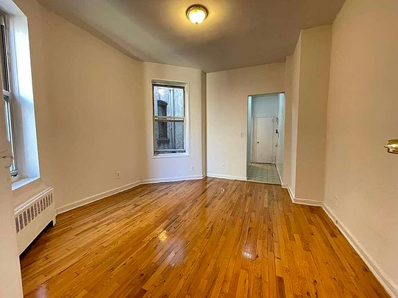 2nd image of 107 W 138th St APT 4C