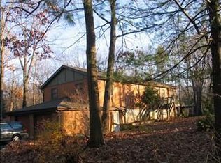 210 Seelbach Ln, Staatsburg, NY 12580