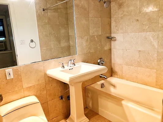 Rented by Friedman Roth Realty | media 9