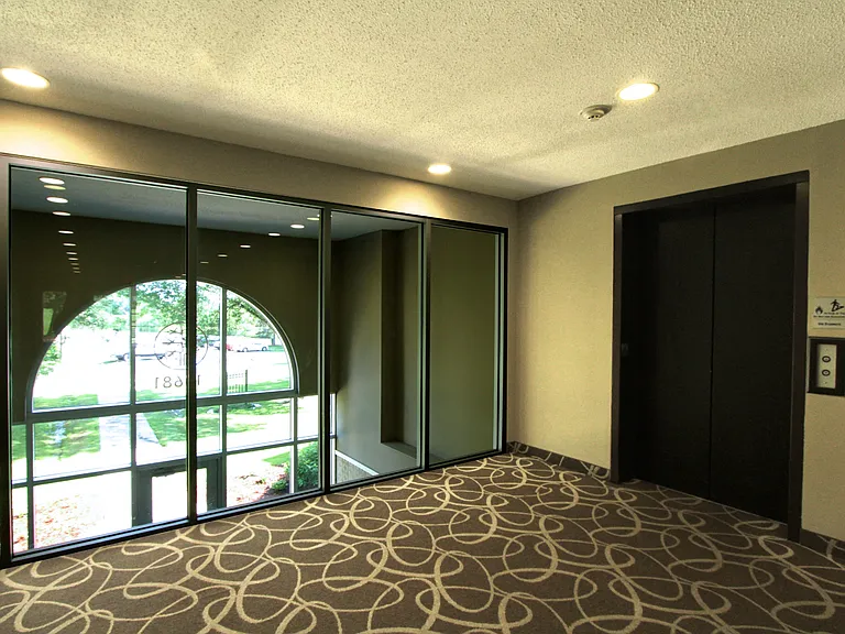 Claremont Apartments — Photo 24