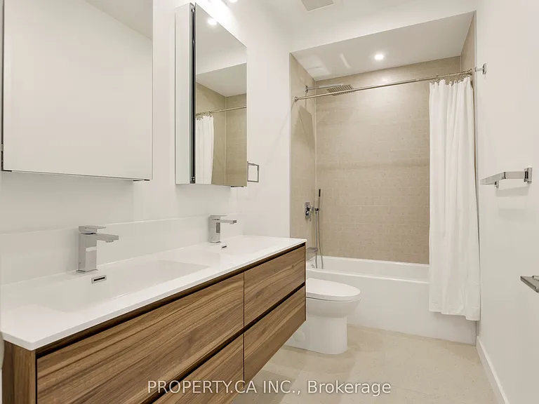 301 Keele St #1 — Photo 14