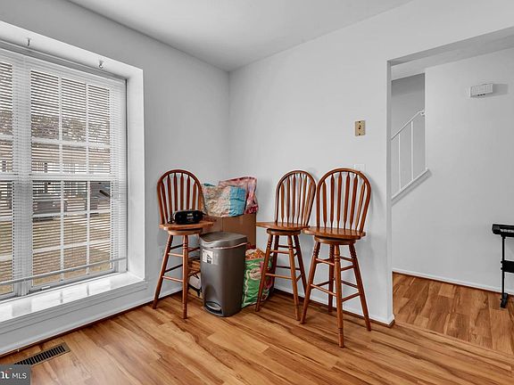 3rd image of 3631 Kempsford Field Pl