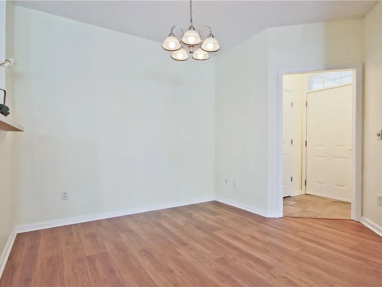 8102 Woodland Ln #8102 — Photo 8