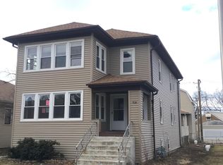 1039 Hannah Ave FRNT 2, Forest Park, IL 60130