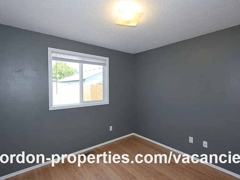 2373 NW Stanley Ave — Photo 23
