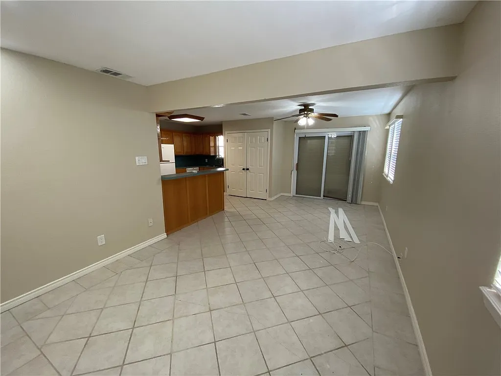 2 bed, 2.0 bath, 1449 sqft, $1,650 — Photo 4