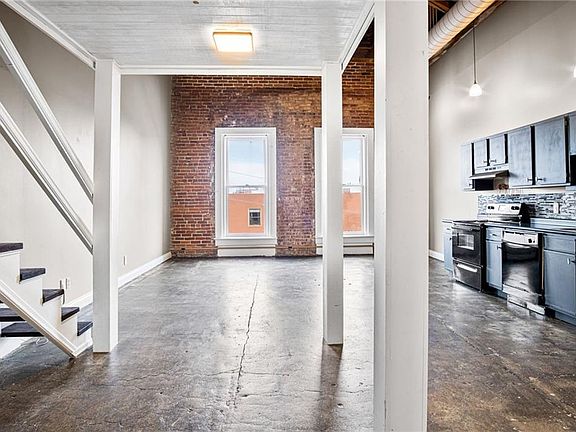 2nd image of 113A W 5th St #303A