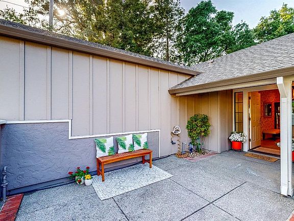 5th image of 18001 Harvard Court
