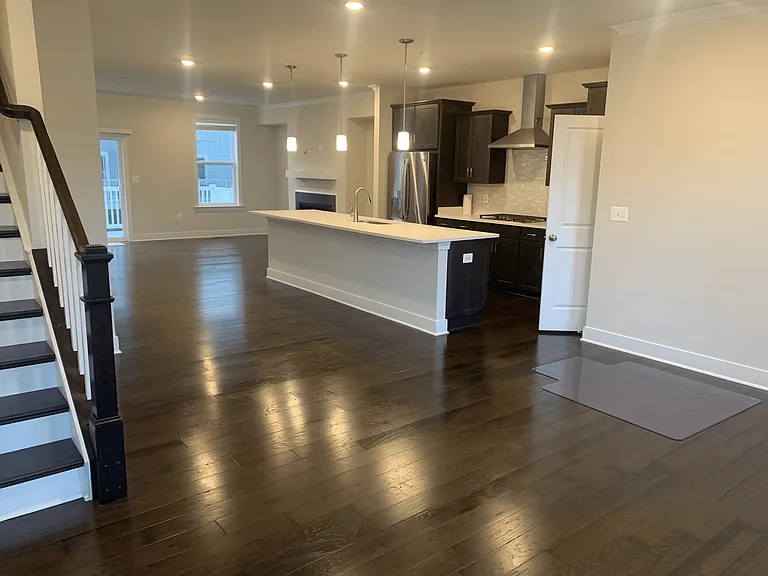 143 Rubens Dr — Photo 10