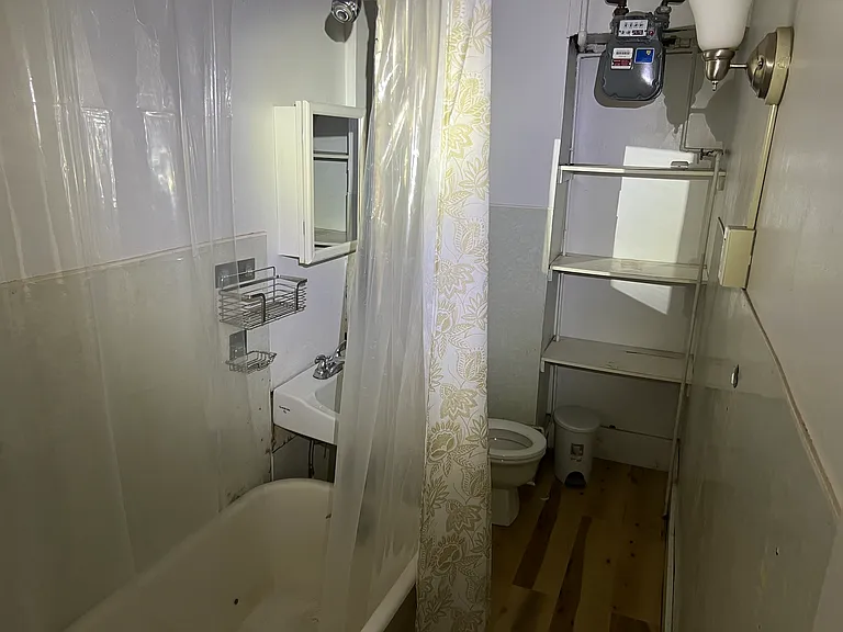54 Bell St #3L — Photo 10
