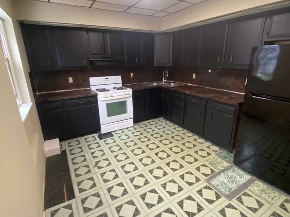 302 N 14th St APT 3, Allentown, PA 18102