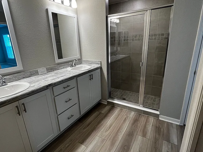 Double sinks, Shower view