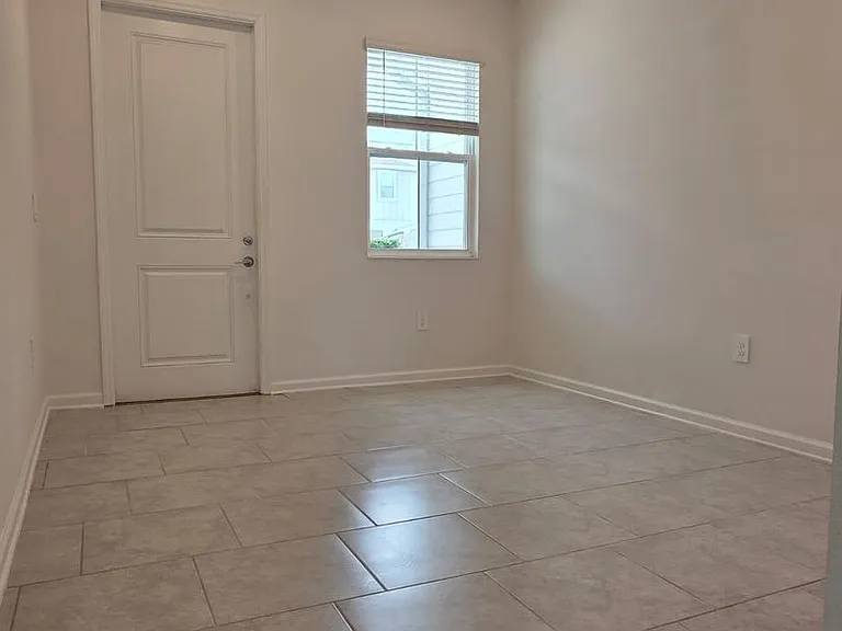7732 Stone Creek Trl — Photo 4