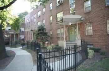 1st image of 226 Holt Dr APT C3