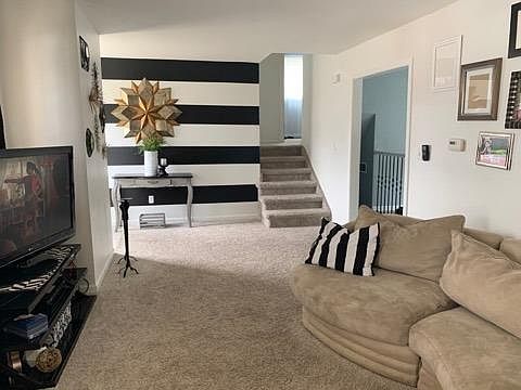 4th image of 1216 Western Dr