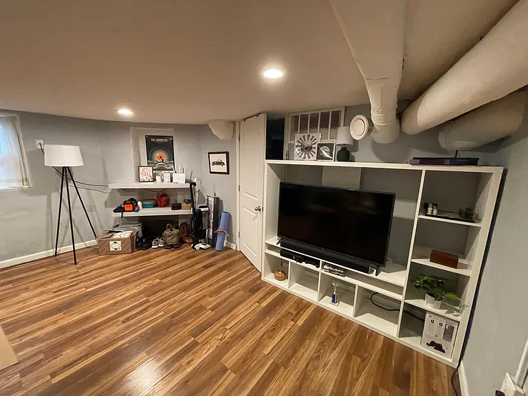 1346 N Downing St #B — Photo 3