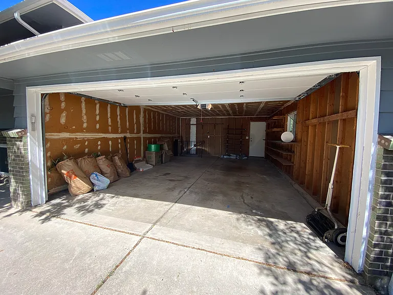 1475 Chambers Dr — Photo 6
