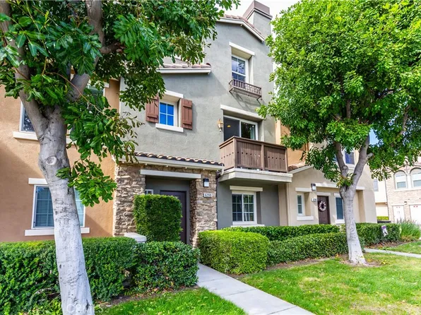 6290 Ancora Ln, Mira Loma, CA 91752