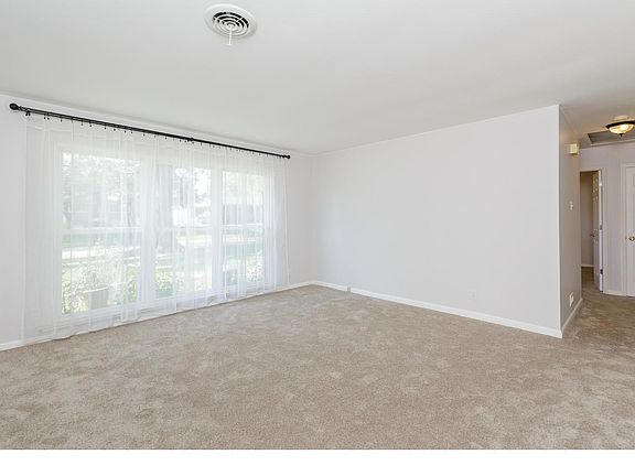 2nd image of 1445 Bluebird Dr