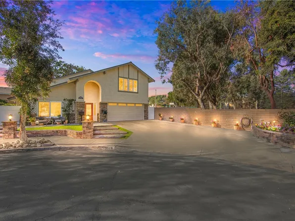 11525 Java St, Cypress, CA 90630