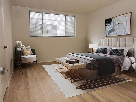 4th image of 1428 25th St APT 4