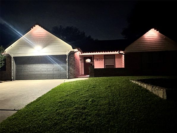 2800 Bluebonnet Ln, Bedford, TX 76021