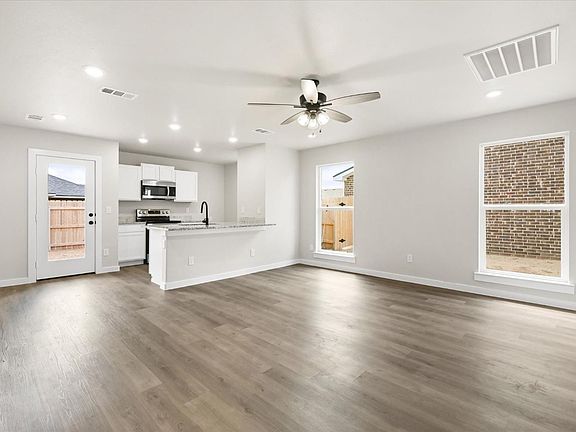 3rd image of 3605 Venita Ave