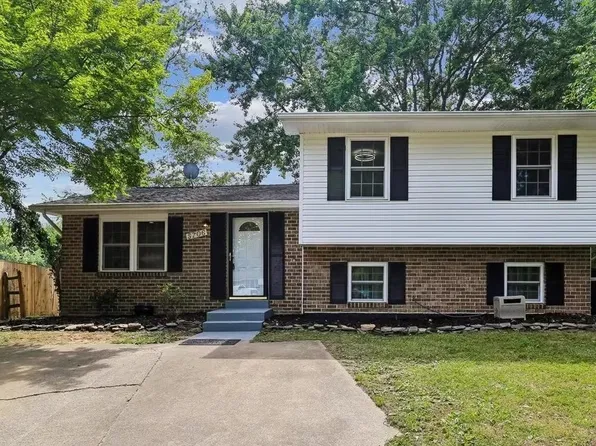 5706 Oak Apple Ct, Burke, VA 22015