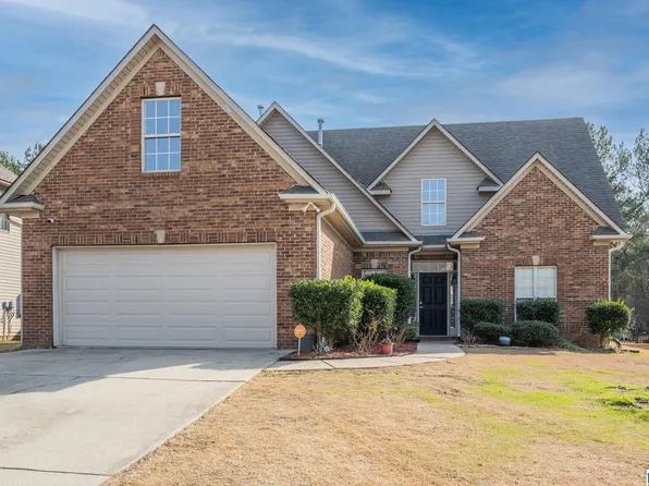 365 Oak Leaf Cir, Pell City, AL 35125