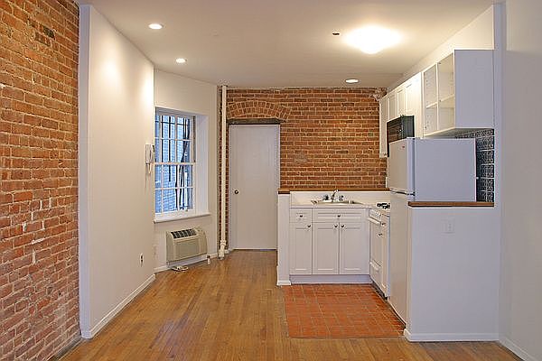 1st image of 227 E 96th St APT 1FW
